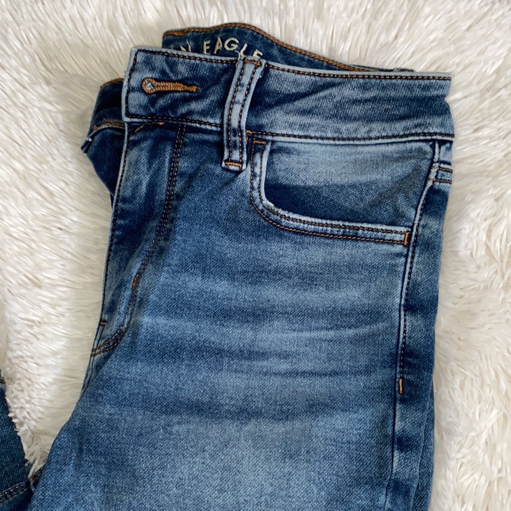 ✨AE High Rise Destroyed Jegging - Picture 3 of 10
